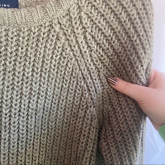 American Eagle Outfitters Green Jegging Sweater M - Picture 4 of 5